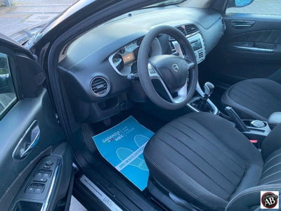 Lancia Delta 1.6 MJT DPF Platino (11)