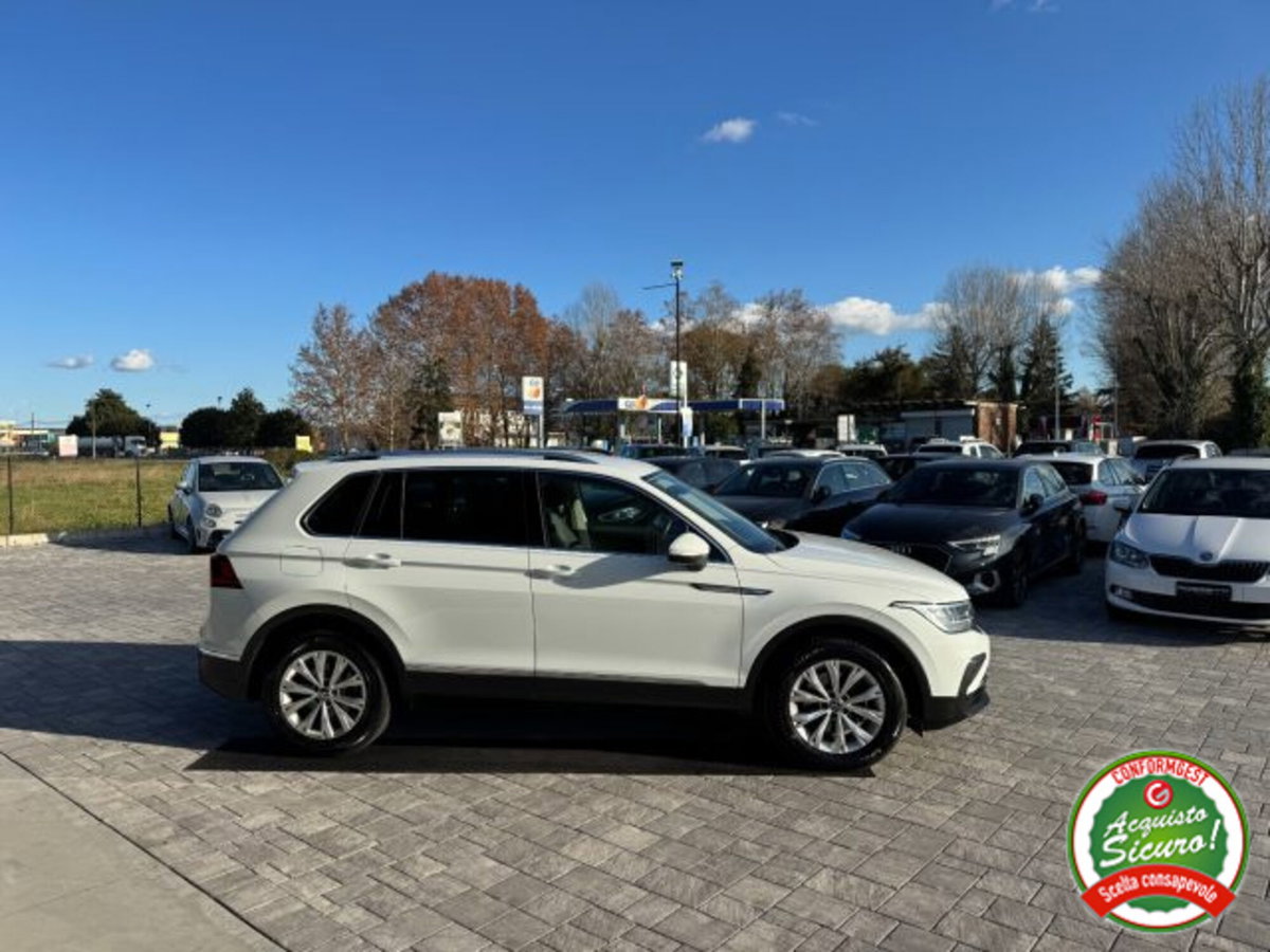 Volkswagen Tiguan 2.0 TDI SCR Life (8)