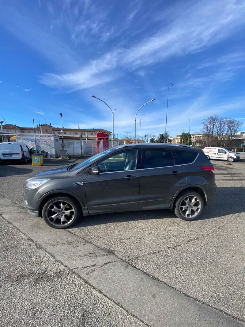 Ford Kuga 2.0 TDCI 150 CV S&S 4WD Powershift Titanium