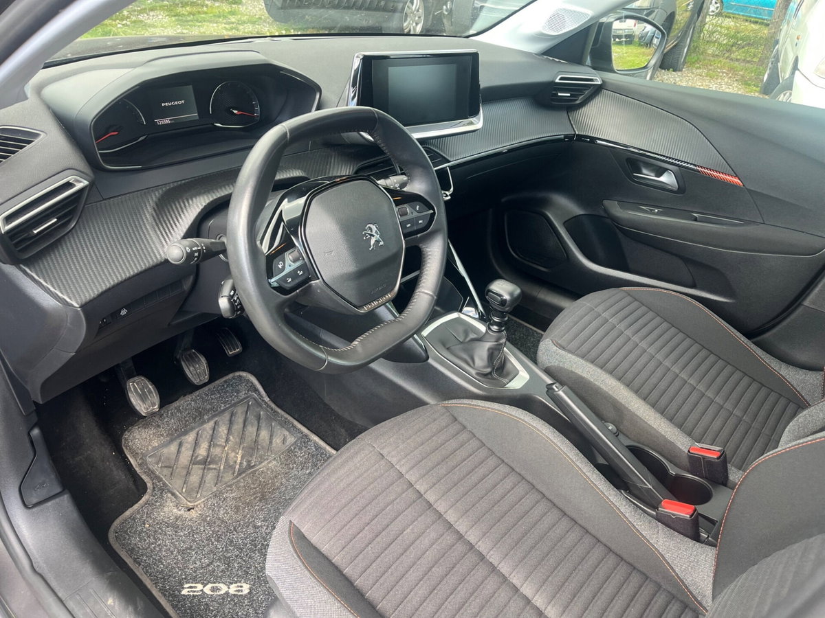 Peugeot 208 BlueHDi 100 Stop&Start 5 porte Allure (4)