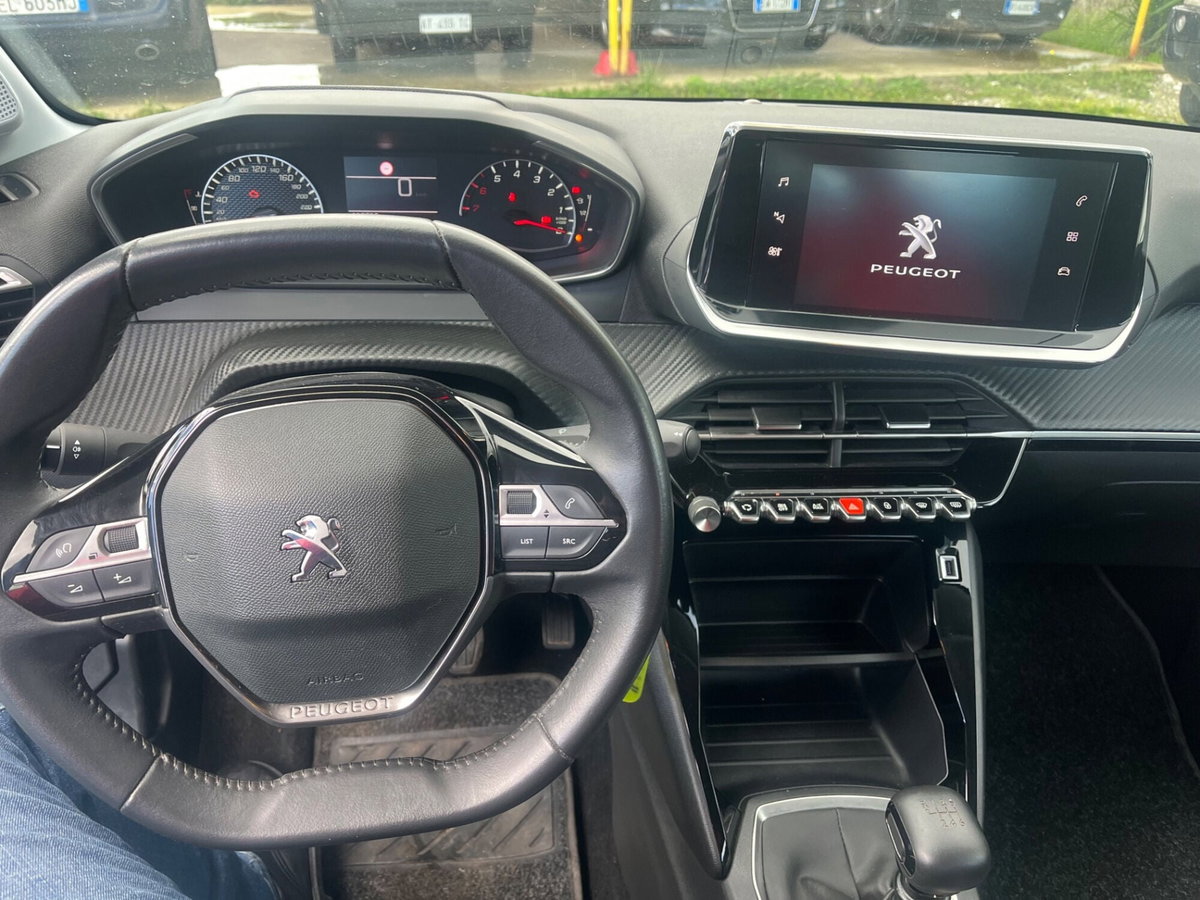 Peugeot 208 BlueHDi 100 Stop&Start 5 porte Allure (5)
