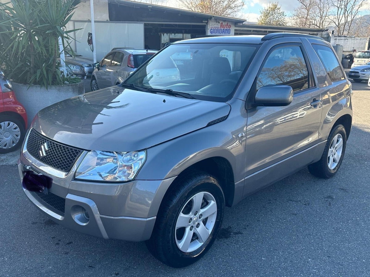 Suzuki Grand Vitara 1.9 DDiS 3 porte (3)