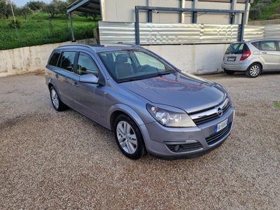 Opel Astra Station Wagon 1.9 16V CDTI 150CV Station Wagon Cosmo (3)