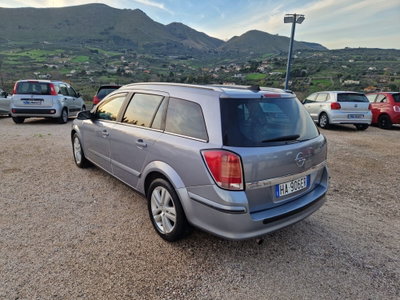 Opel Astra Station Wagon 1.9 16V CDTI 150CV Station Wagon Cosmo (7)