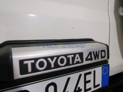 Toyota Land Cruiser 2.turbodiesel SW LJ70 LX (16)