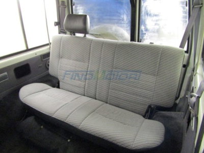 Toyota Land Cruiser 2.turbodiesel SW LJ70 LX (9)