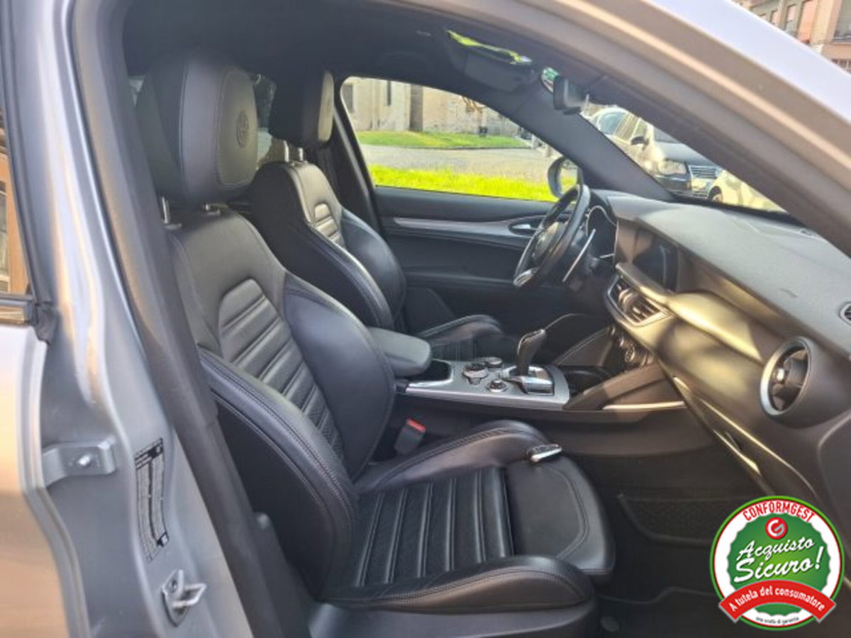 Alfa Romeo Stelvio Stelvio 2.2 Turbodiesel 210 CV AT8 Q4 Veloce (9)