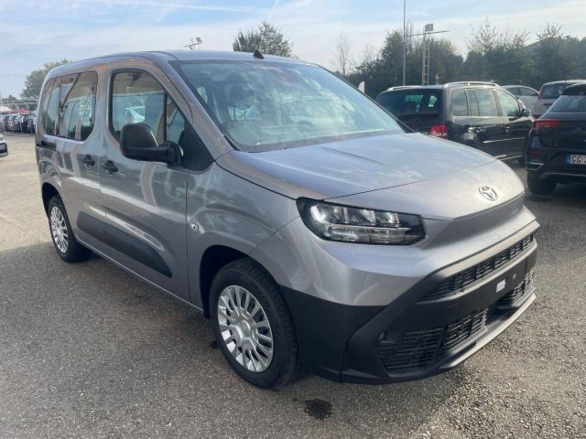 Toyota Proace City Verso City Verso 1.2 110 CV S&S Short D Lounge (2)