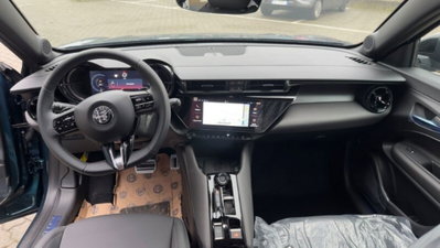 Alfa Romeo Junior 1.2 ibrida Ti 145cv edct6 (14)
