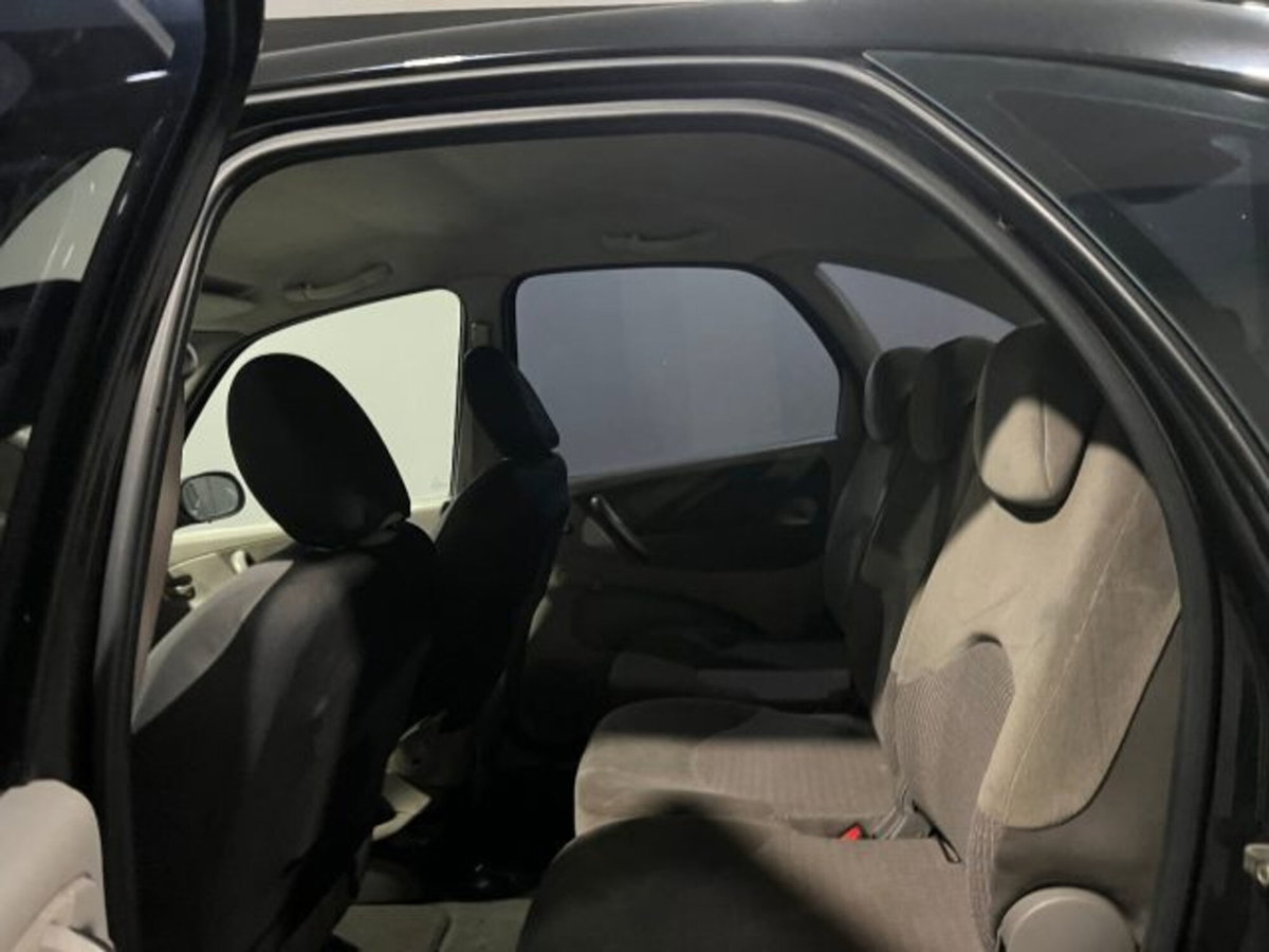 Citroen Xsara Picasso 1.6 HDi 90CV airdream Elegance (10)
