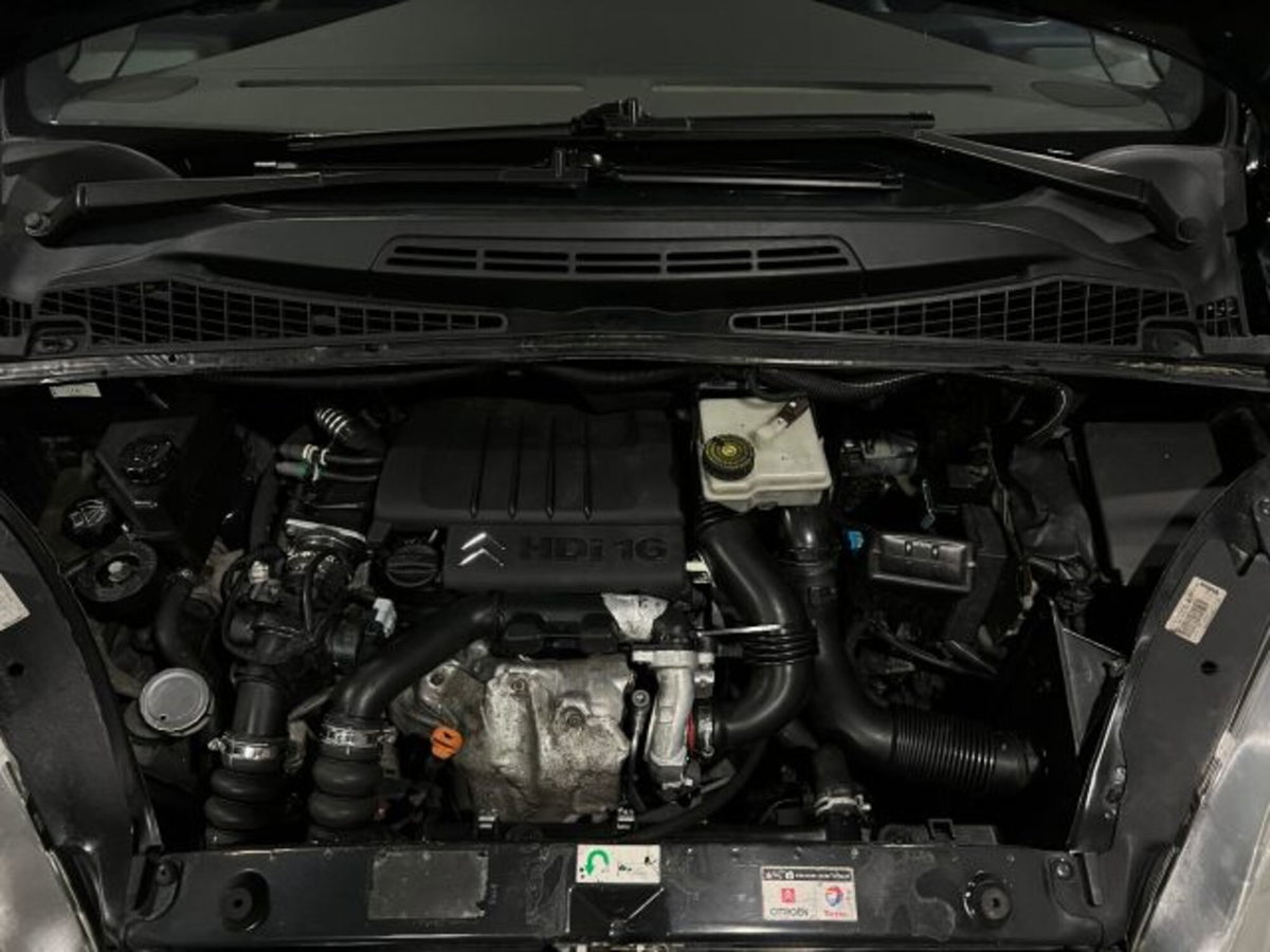 Citroen Xsara Picasso 1.6 HDi 90CV airdream Elegance (12)