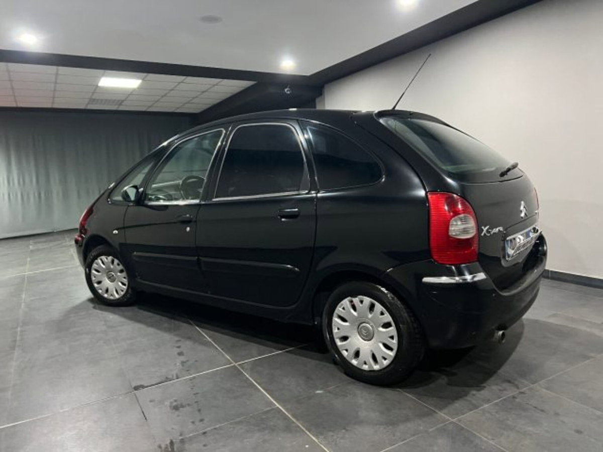 Citroen Xsara Picasso 1.6 HDi 90CV airdream Elegance (4)