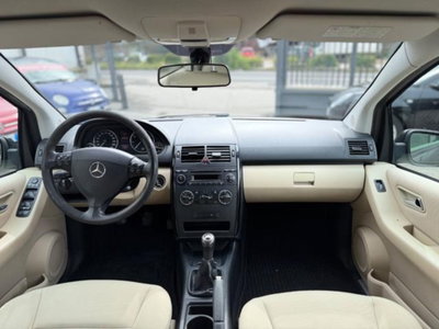 Mercedes-Benz Classe A 160 BlueEFFICIENCY Avantgarde (11)