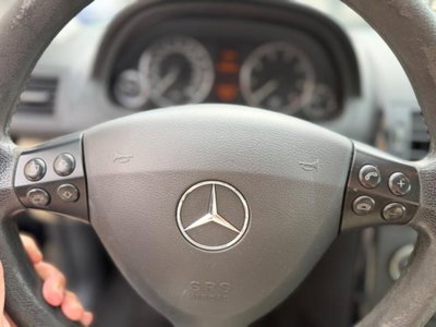 Mercedes-Benz Classe A 160 BlueEFFICIENCY Avantgarde (14)