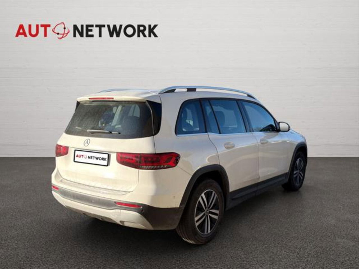 Mercedes-Benz GLB 200 Automatic Business (2)