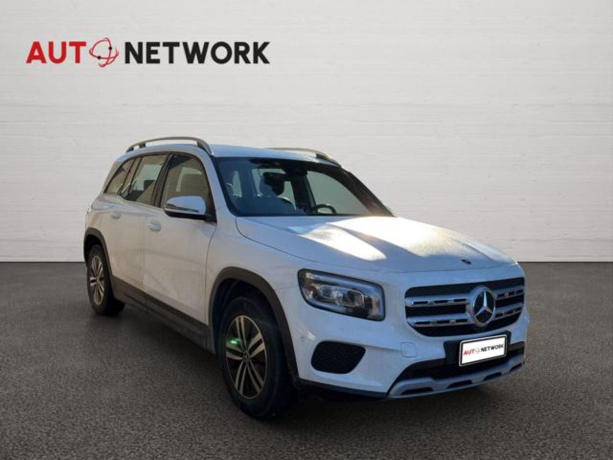 Mercedes-Benz GLB 200 Automatic Business (3)