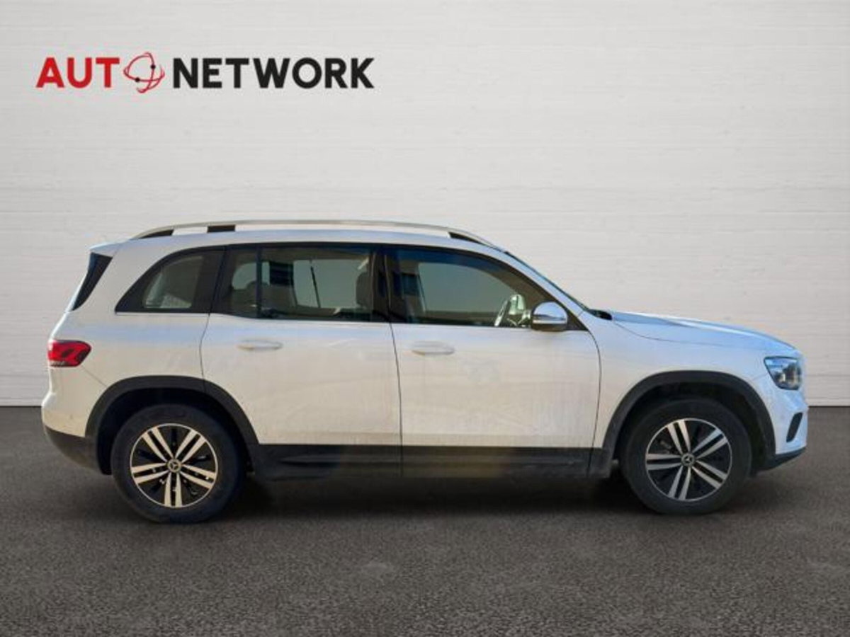 Mercedes-Benz GLB 200 Automatic Business (6)