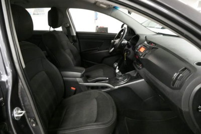 Kia Sportage 1.7 CRDI VGT 2WD Active (8)