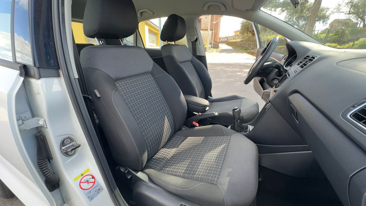 Volkswagen Polo 1.4 TDI 90 CV 5p. Comfortline BlueMotion Technology (10)