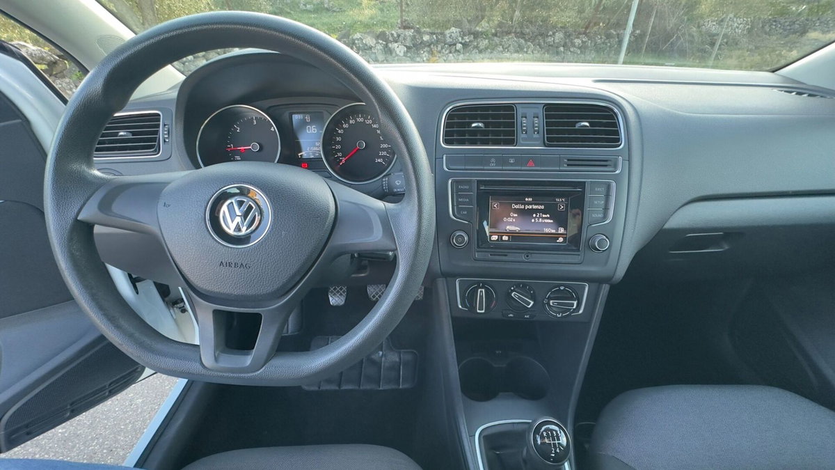 Volkswagen Polo 1.4 TDI 90 CV 5p. Comfortline BlueMotion Technology (14)