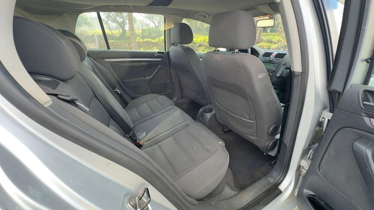 Volkswagen Golf 1.9 TDI 3p. Blue-T (12)