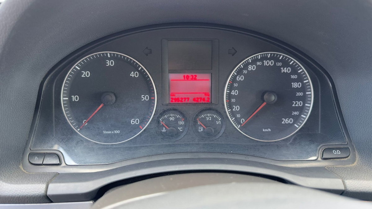 Volkswagen Golf 1.9 TDI 3p. Blue-T (15)