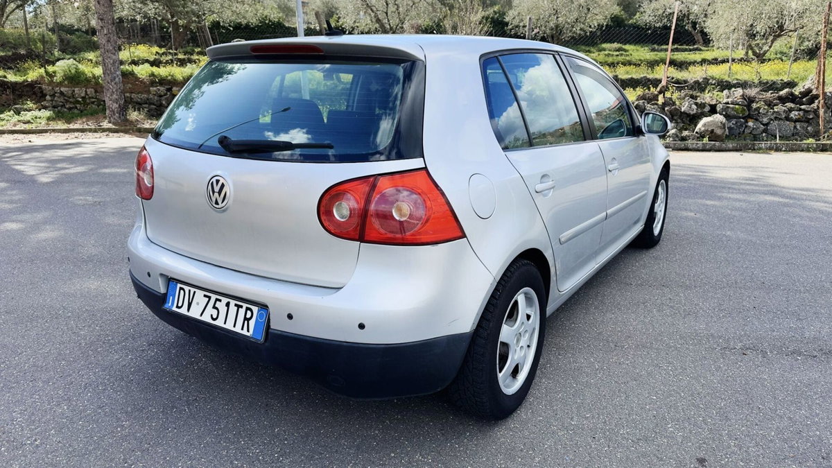 Volkswagen Golf 1.9 TDI 3p. Blue-T (3)