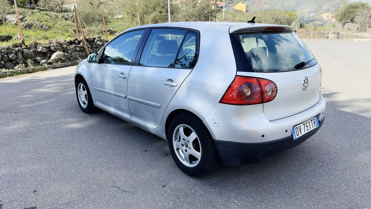 Volkswagen Golf 1.9 TDI 3p. Blue-T (5)