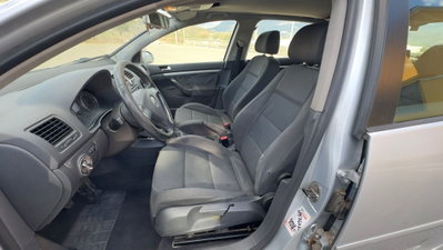 Volkswagen Golf 1.9 TDI 3p. Blue-T (9)