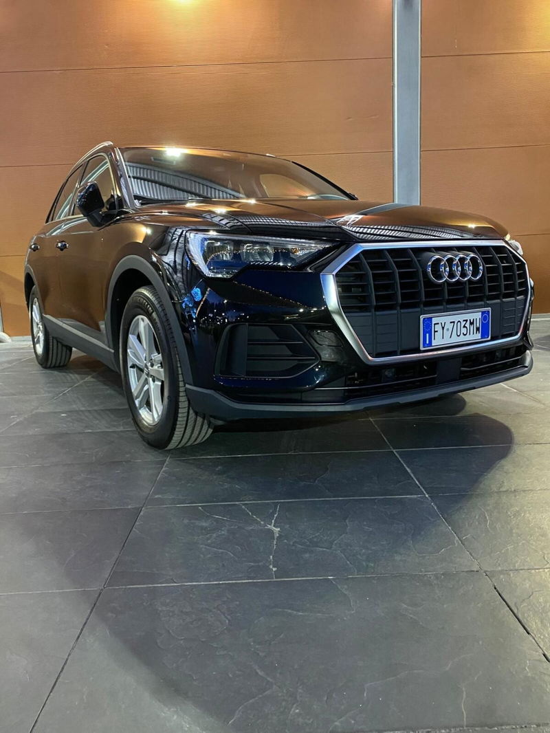 Audi Q3 35 TDI quattro S tronic Business