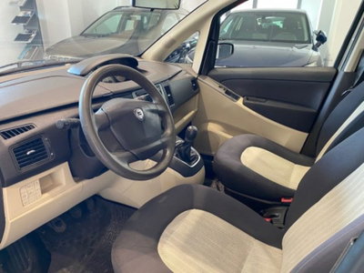 Lancia Musa 1.9 Multijet Oro (10)
