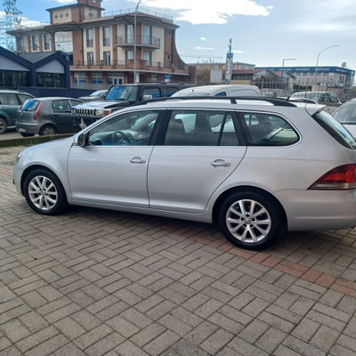 Volkswagen Golf Variant 1.6 TDI DPF Comfortline (17)