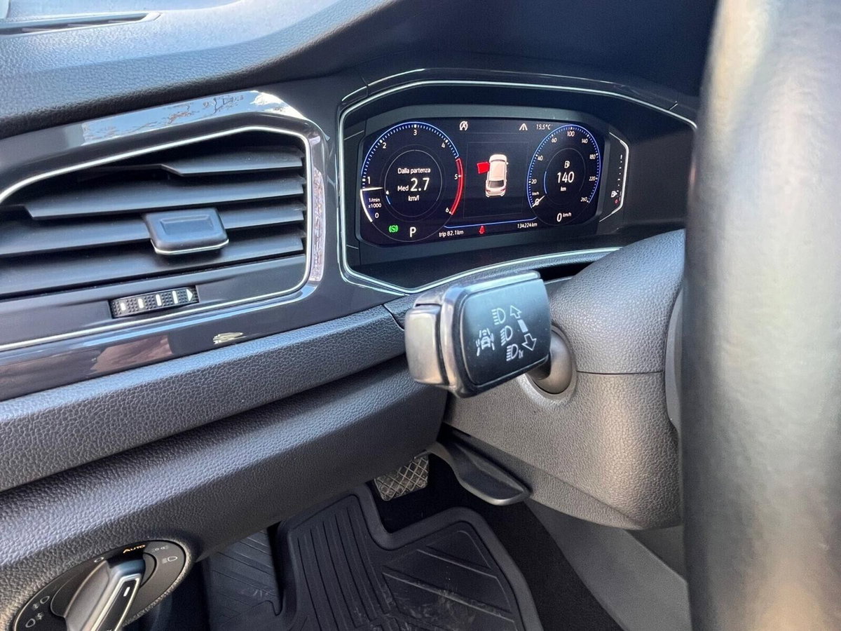 Volkswagen T-Roc 2.0 TDI SCR 150 CV DSG 4MOTION Style BlueMot. Tech. (19)