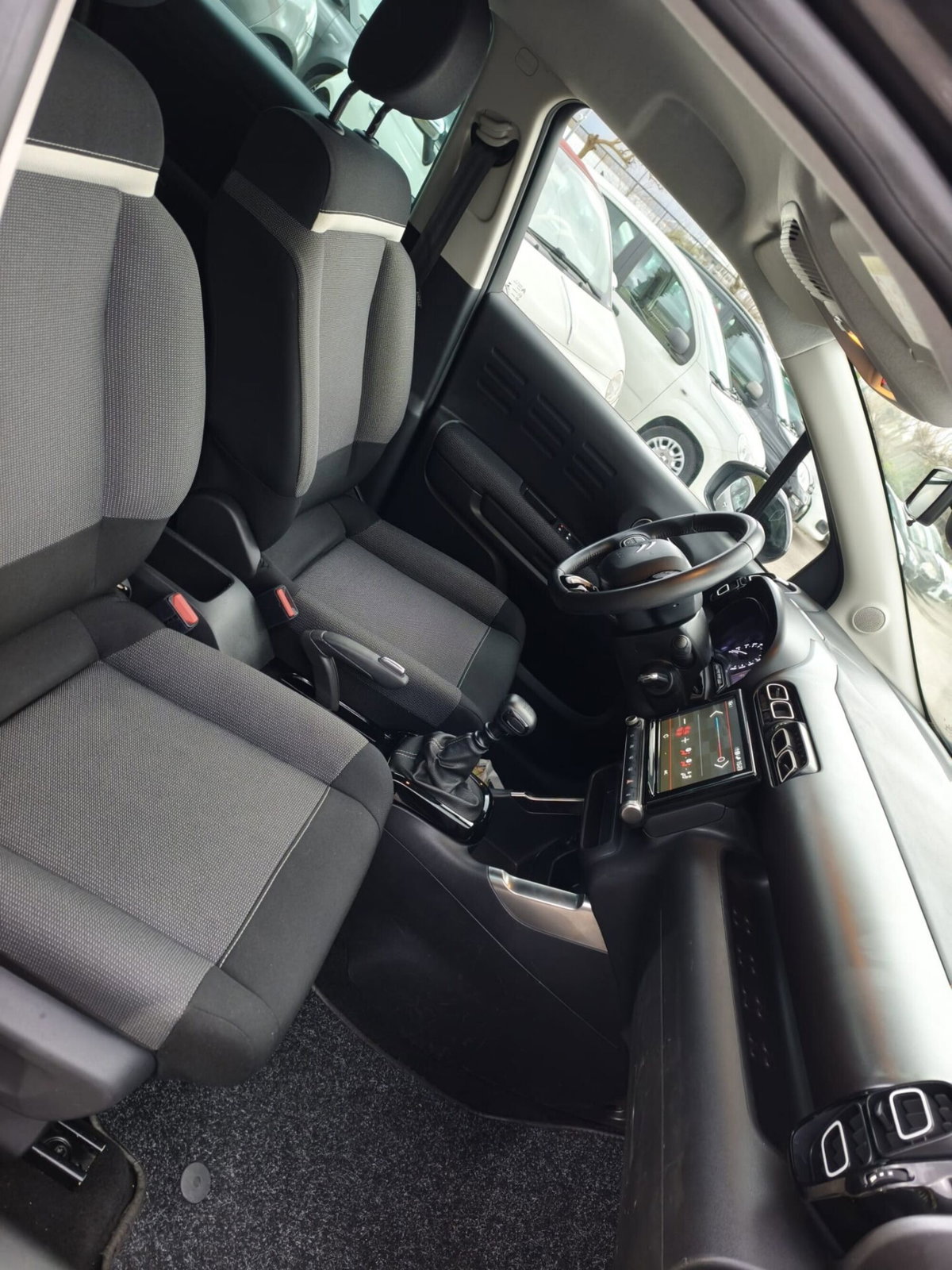 Citroen C3 Aircross BlueHDi 110 S&S Shine Pack (11)