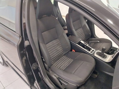 Volvo V50 D3 Geartronic R-design (13)