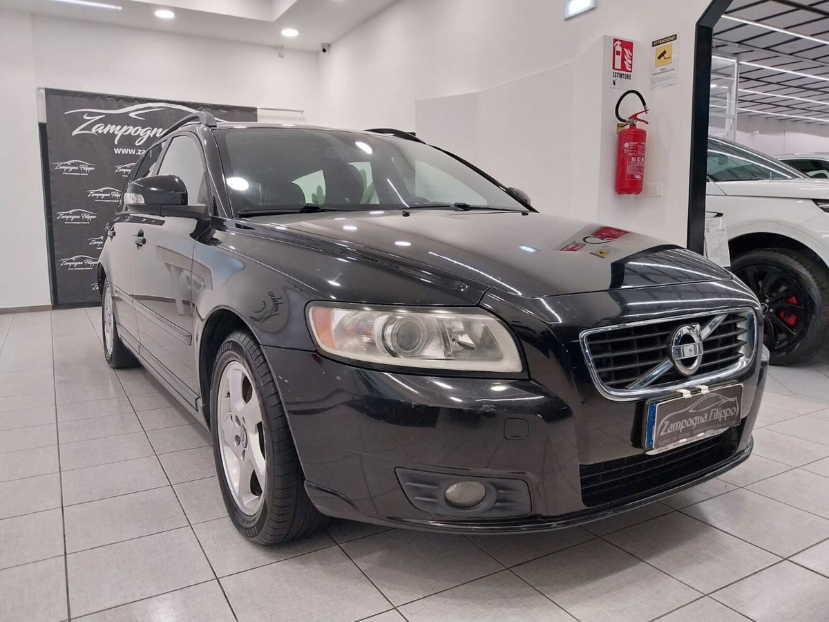 Volvo V50 D3 Geartronic R-design (4)