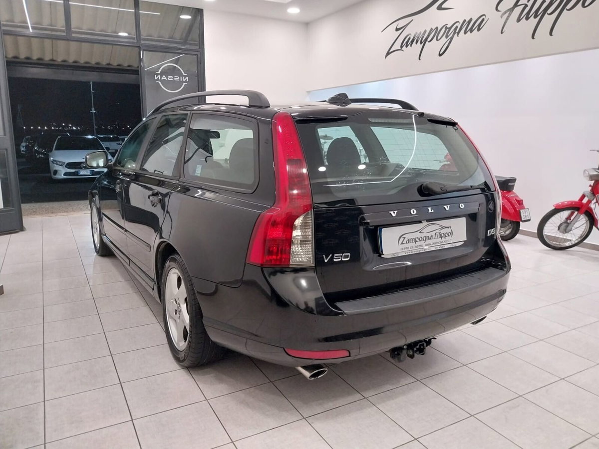 Volvo V50 D3 Geartronic R-design (6)