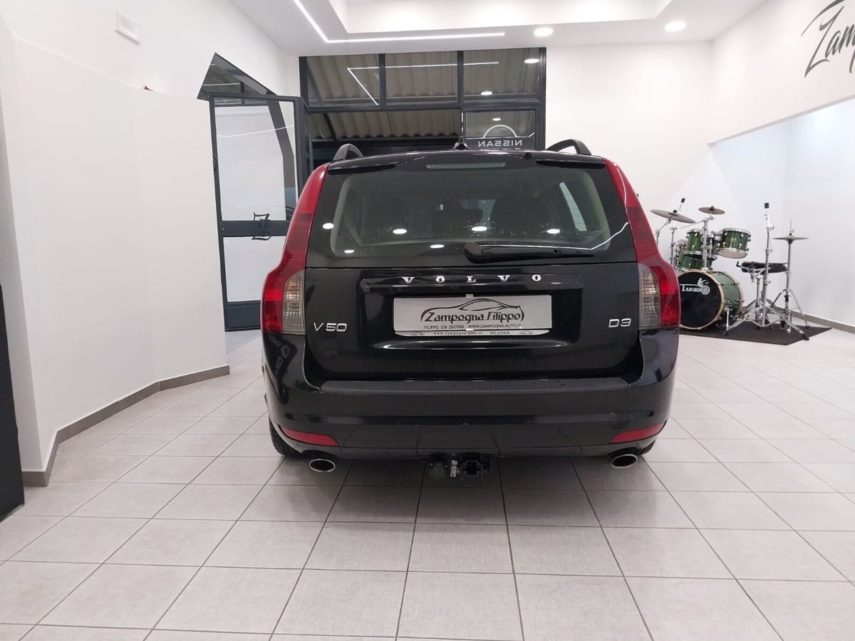 Volvo V50 D3 Geartronic R-design (7)