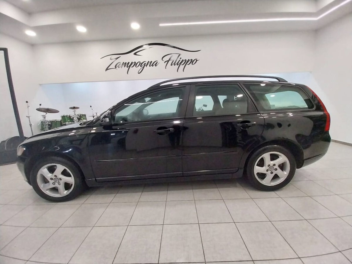 Volvo V50 D3 Geartronic R-design (8)