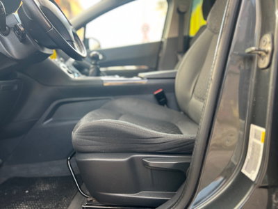 Peugeot 3008 BlueHDi 120 S&S Business (9)