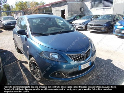 Lancia Ypsilon 1.0 FireFly 5 porte S&S Hybrid Ecochic Gold (2)