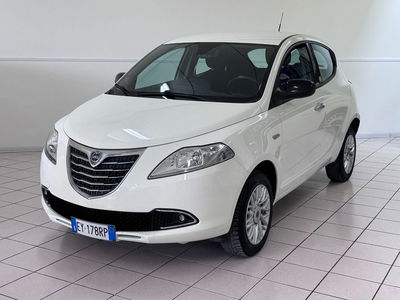 Lancia Ypsilon 0.9 TwinAir 85 CV 5 porte Metano Ecochic Gold usata