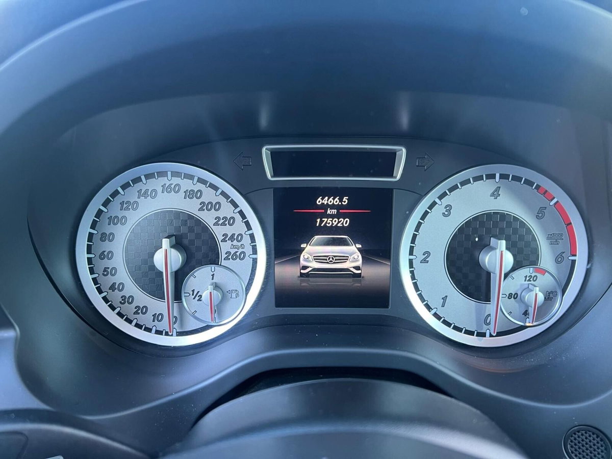 Mercedes-Benz Classe A 180 CDI Sport (12)