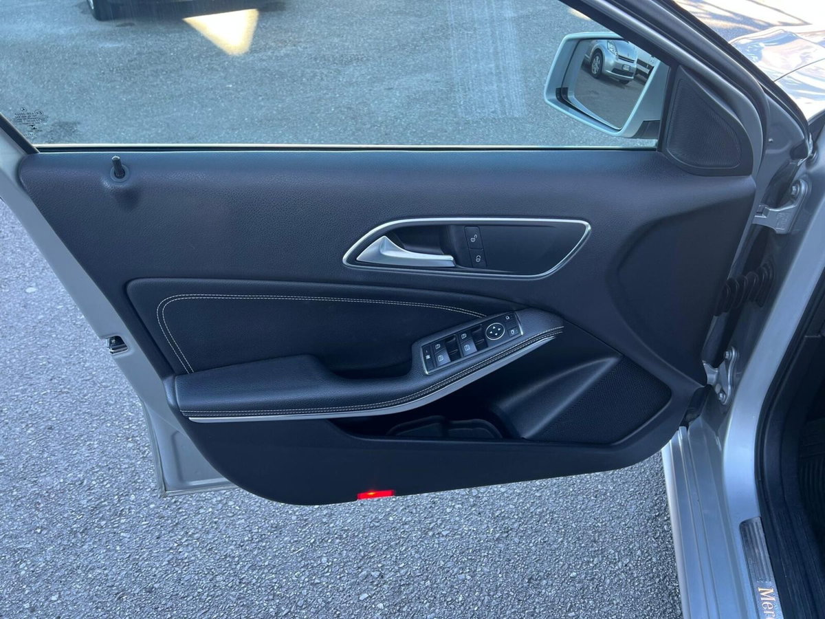Mercedes-Benz Classe A 180 CDI Sport (9)