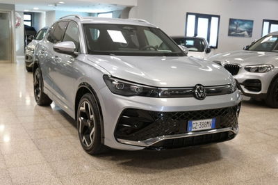Volkswagen Tiguan 2.0 tdi R-Line 150cv dsg