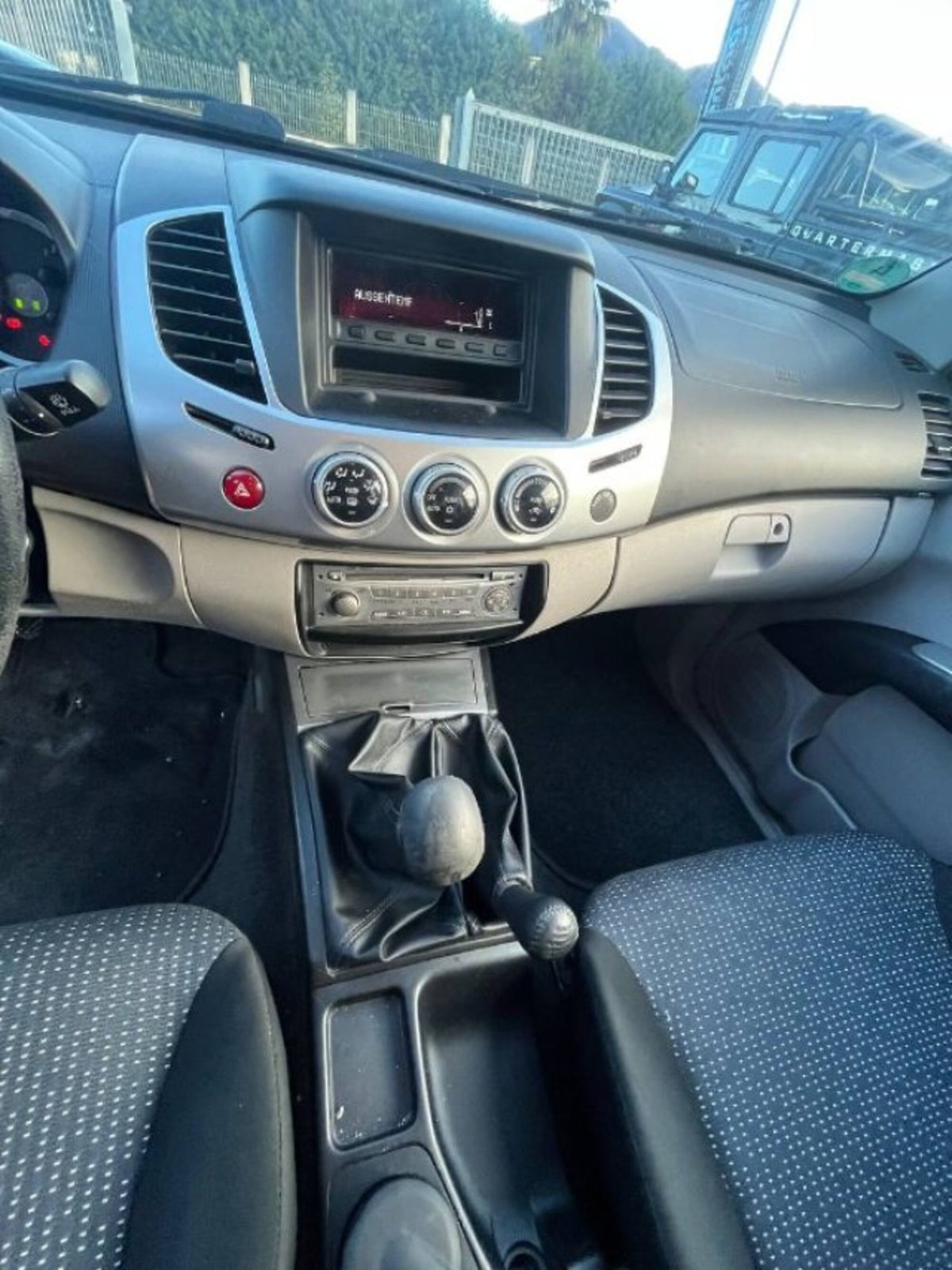 Mitsubishi L200 2.5 DI-D/136CV SC Inform DPF (11)
