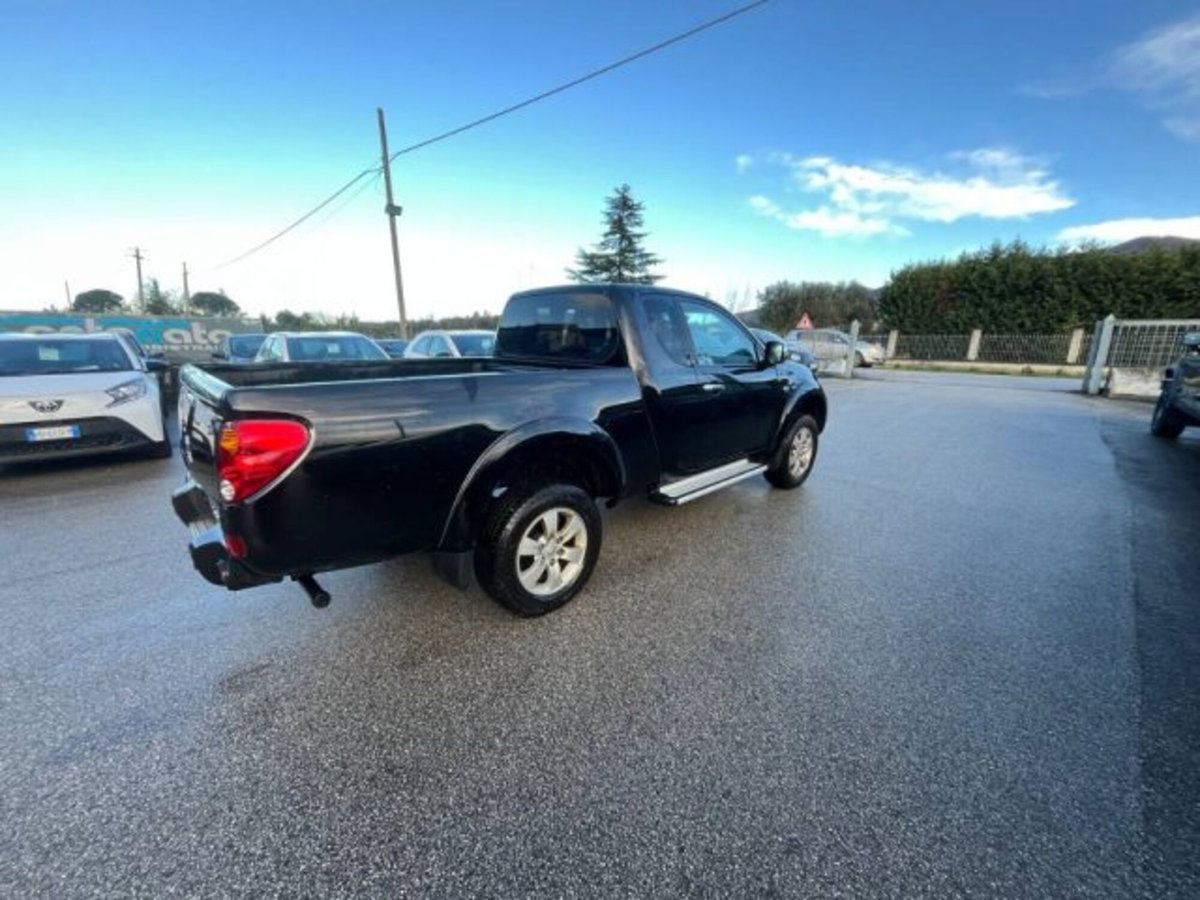 Mitsubishi L200 2.5 DI-D/136CV SC Inform DPF (3)