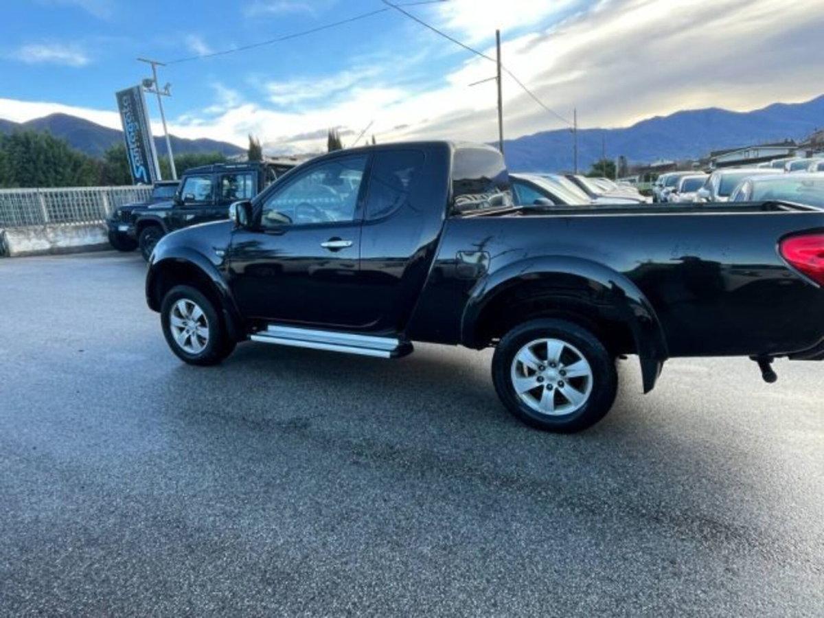 Mitsubishi L200 2.5 DI-D/136CV SC Inform DPF (5)