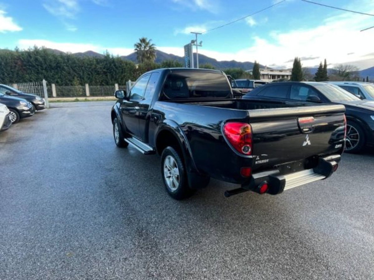 Mitsubishi L200 2.5 DI-D/136CV SC Inform DPF (6)