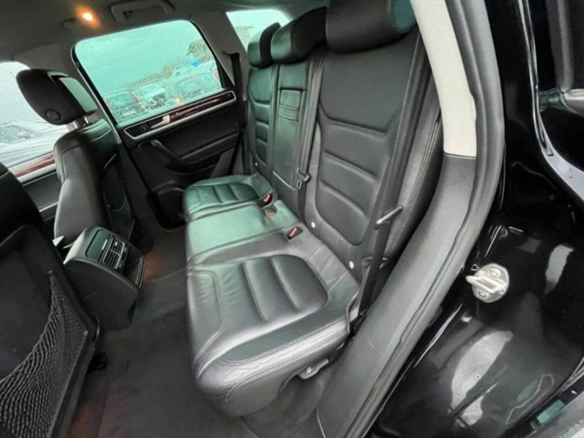 Volkswagen Touareg 3.0 TDI tiptronic BlueMotion Technology (10)